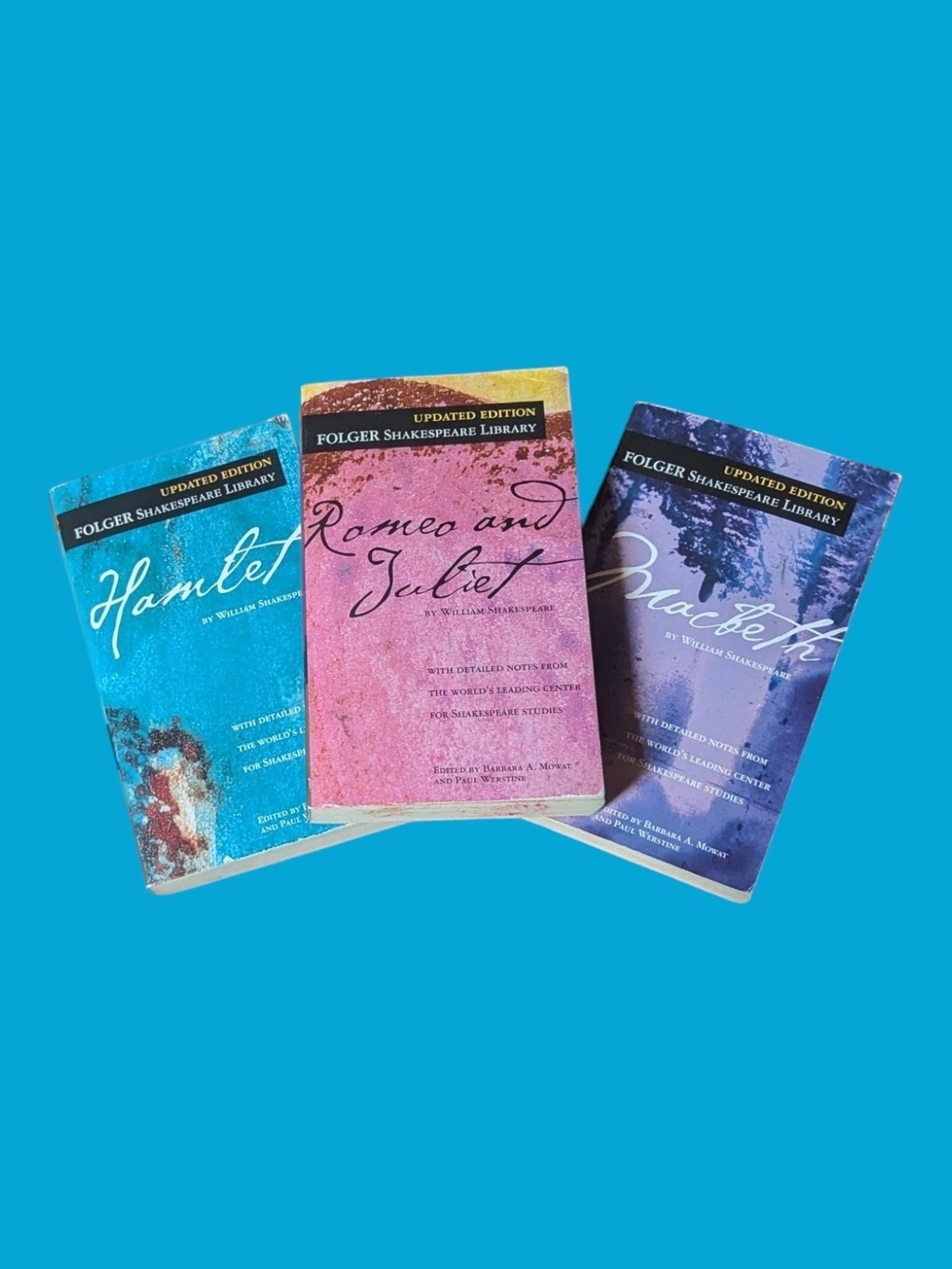 Lot of Three 8 Folger’s Shakespeare Books Hamlet, Romeo and Juliet, MacBeth